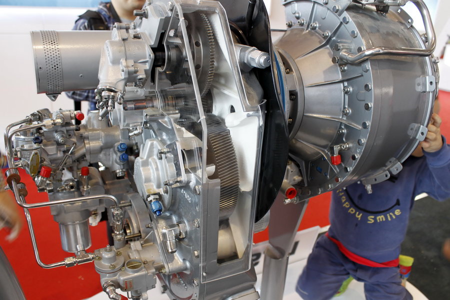 航空电动燃油泵